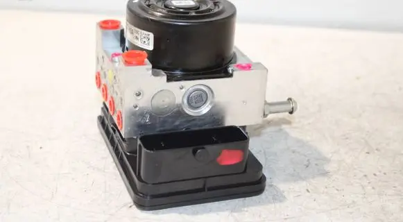 Nissan Navara D23 ABS Pump 06210978283 476604JK0A