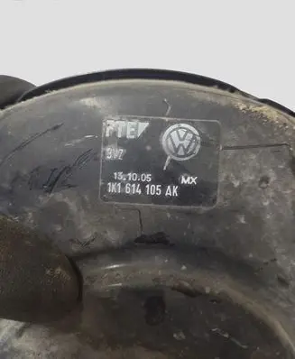 Volkswagen Jetta V Brake booster 1K1614105AK 1K1614105