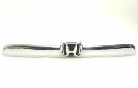 Honda CR-V Tailgate trim 74890SWWE010M1 74890SWW