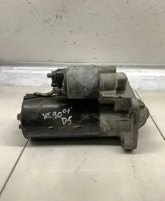 Volvo XC90 Starter motor 30782052