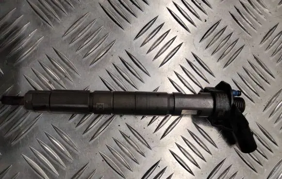 KIA Sorento Fuel injector 338002F000 0445116018