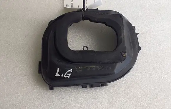 Volkswagen Golf VII Tail light bulb cover holder 5GM945257 197452