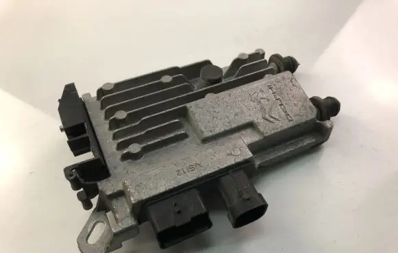Peugeot 308 Engine control unit/module ECU 9810858380