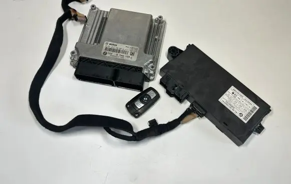 BMW 3 E90 E91 Engine ECU kit and lock set 8506434 13618506434 13618577664