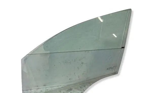 Citroen C4 II Front door window glass four-door E143R001582