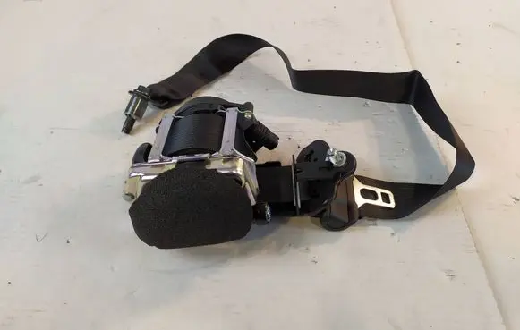 Mercedes-Benz X-class W470 Bonnet Pedestrian Airbag Actuator 639698700A 05319