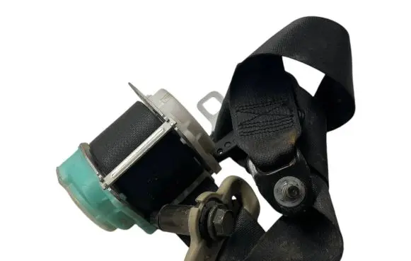 Nissan Note (E11) Rear seatbelt 888459U05A