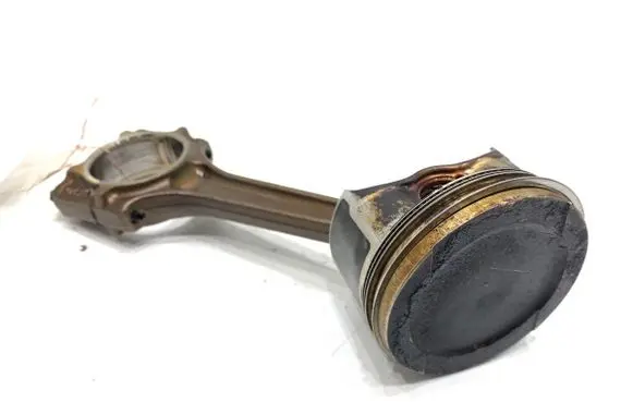 Piston with connecting rod