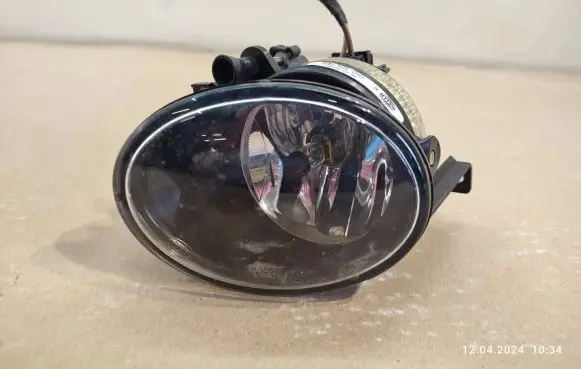 Volkswagen Touran I Front fog light