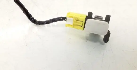 Mitsubishi ASX Airbag deployment crash/impact sensor 8651A166 110727402