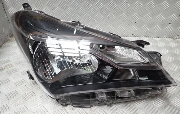 Toyota Yaris Headlights/headlamps set 