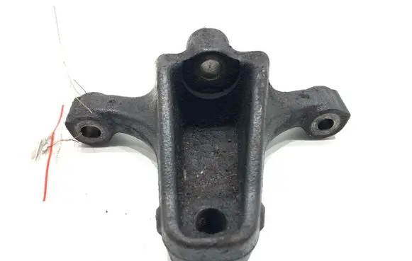 Renault Trafic III (X82) Engine mounting bracket 