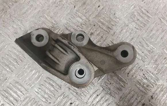 Ford Fiesta Gearbox mounting bracket H1BG6P082AD