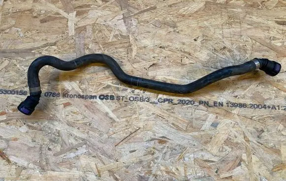 Volvo XC90 Engine coolant pipe/hose 31338396