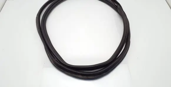 Trunk rubber seal (body)