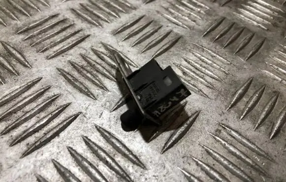 KIA Ceed Front door sensor 935603b100 93560-3b100