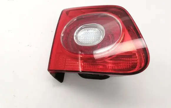 Volkswagen Tiguan Rear/tail lights 5N0945193C