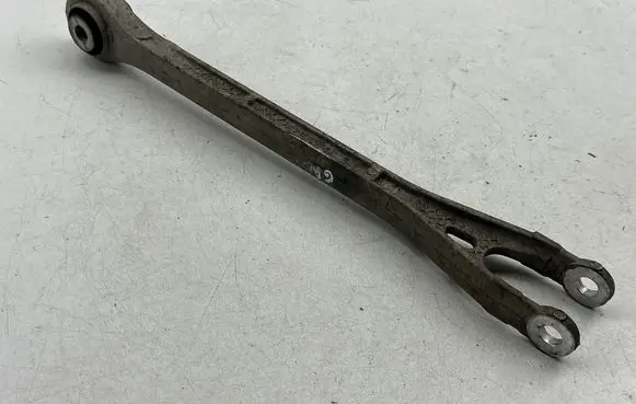 Dodge Charger Rear control arm 68210633AA