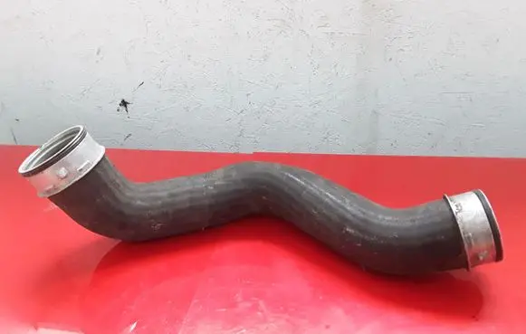Mercedes-Benz CLS C219 Intercooler hose/pipe A2115282482