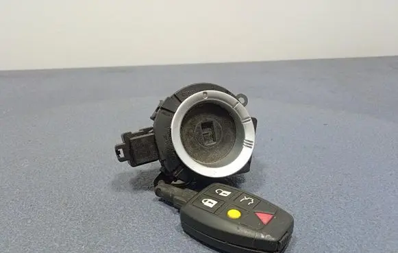 Volvo S40 Ignition lock 31252481
