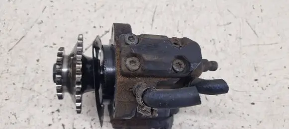 BMW 5 E39 Fuel injection high pressure pump 0445010009