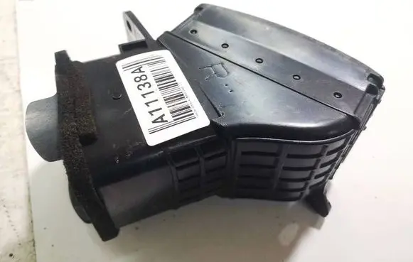 Toyota Corolla Verso AR10 Dash center air vent grill 
