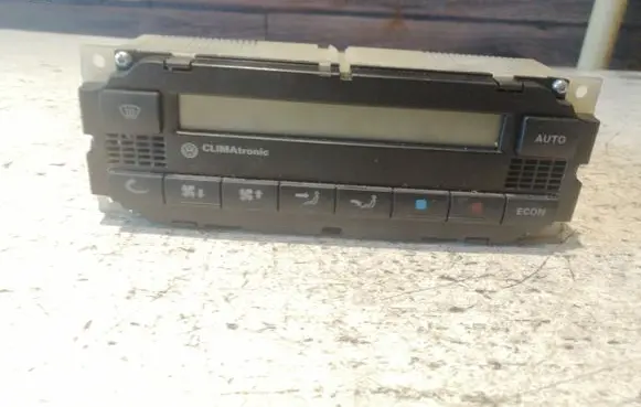 Volkswagen Golf IV Climate control unit 5HB00761702 3B1907044A