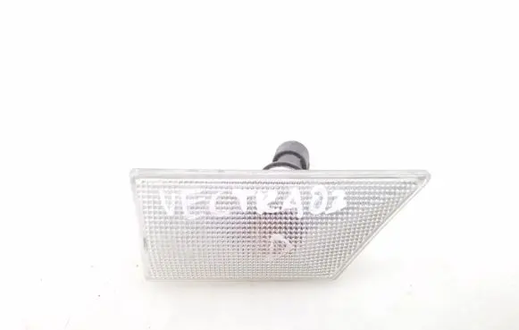 Opel Vectra C Front fender indicator light 13101912