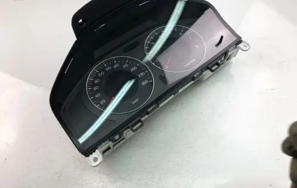 Volvo V70 Speedometer (instrument cluster) 30786622AB