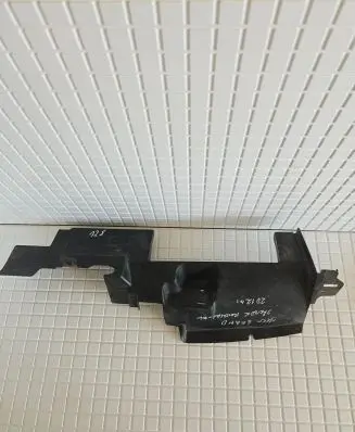 Jeep Grand Cherokee Intercooler air guide/duct channel M161097-B 60586 14526
