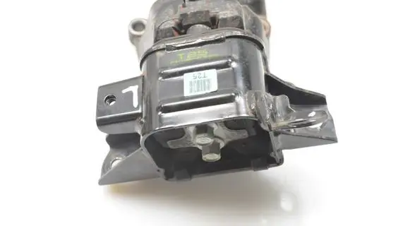 KIA Stonic Engine mount bracket