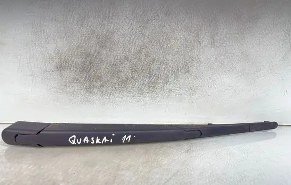 Nissan Qashqai Rear wiper blade arm 