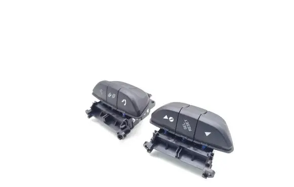Honda CR-V Steering wheel buttons/switches 