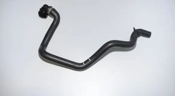 BMW 4 F36 Gran coupe Engine coolant pipe/hose 9208183