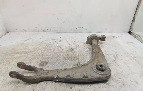 Peugeot 407 Front lower control arm/wishbone