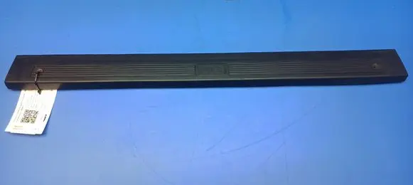 Oldsmobile Omega Side skirt front trim 20151599