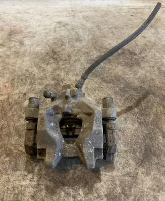 Mercedes-Benz C W204 Rear brake caliper 99138 10152 2789