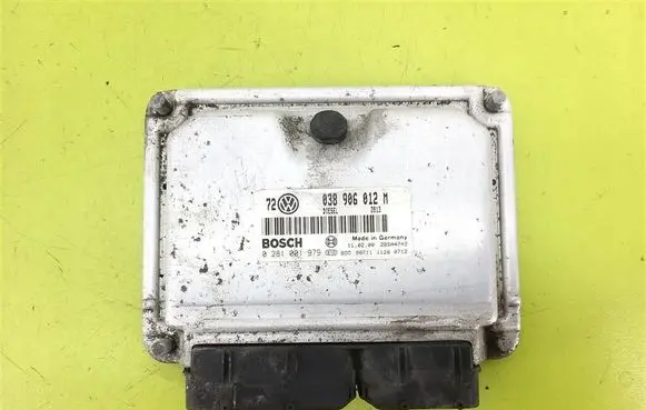 Volkswagen Golf IV Engine control unit/module 038906012M