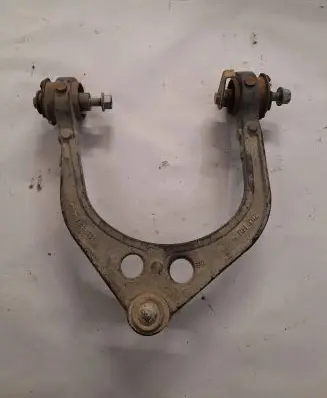 Chrysler 300C Front control arm RHD12