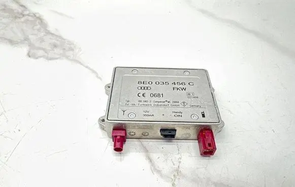 Audi A6 Allroad C6 Aerial antenna amplifier 8E0035456C 09104112