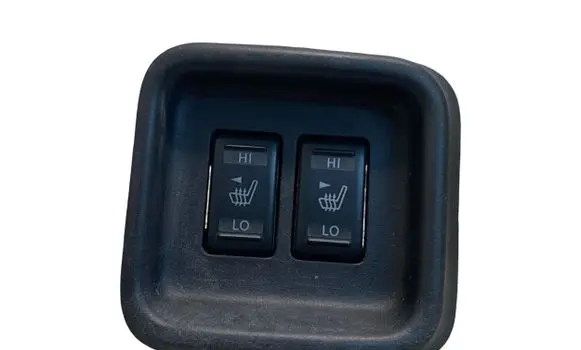 Nissan Juke I F15 Seat heating switch 