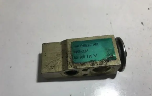 Peugeot 807 Air conditioning (A/C) expansion valve a31100100 hfc134a