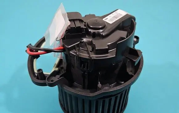 Heater fan/blower