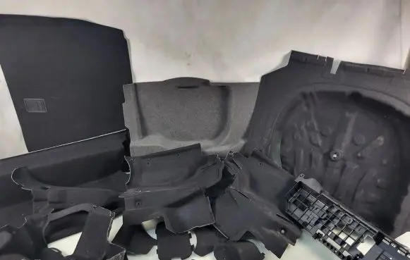 Mercedes-Benz CLK A209 C209 Trunk/boot floor carpet liner A2096801542 A2096942425 A2095453140