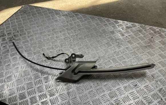 Mercedes-Benz C W205 Parcel shelf load cover mount bracket A2059063800