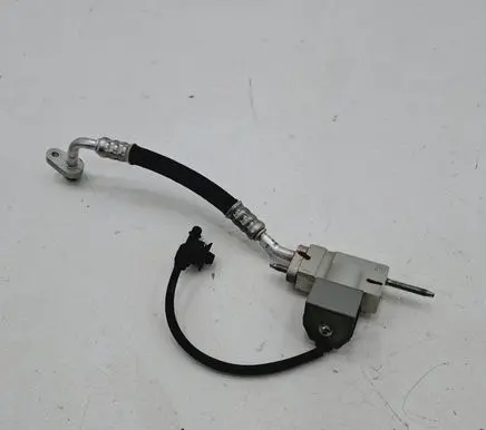 Peugeot 208 II Air conditioning (A/C) expansion valve T588455A1
