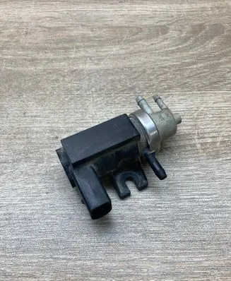 Volkswagen Golf IV Turbo solenoid valve 1J0906627A 72290325