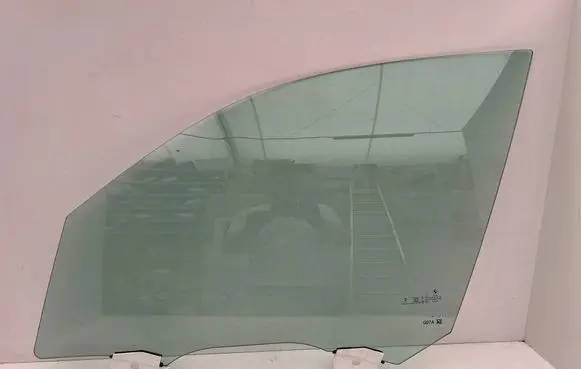 BMW X7 G07 Front door window glass four-door 8496035