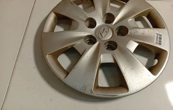 Opel Zafira A R16 wheel hub/cap/trim 529602L000