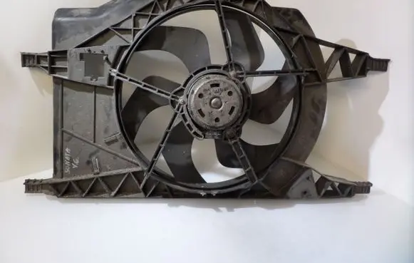 Hyundai Sonata Electric radiator cooling fan 8200025636